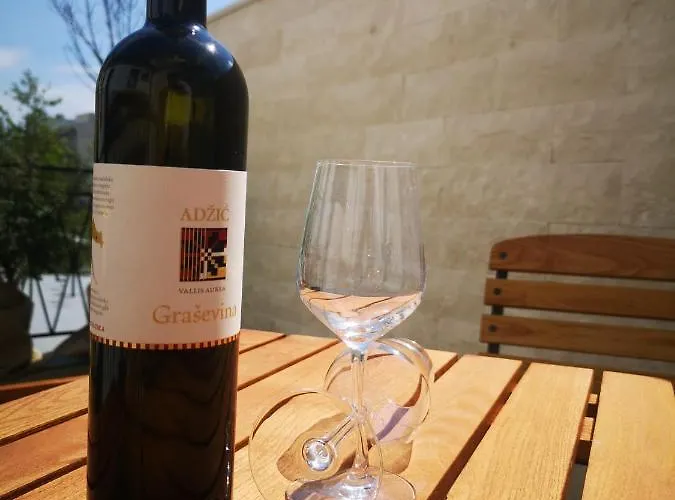 Croatica With Garage Crikvenica